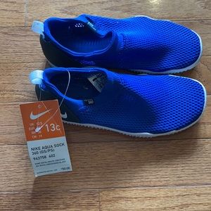 NWT Boys Nike water shoes/aqua sock